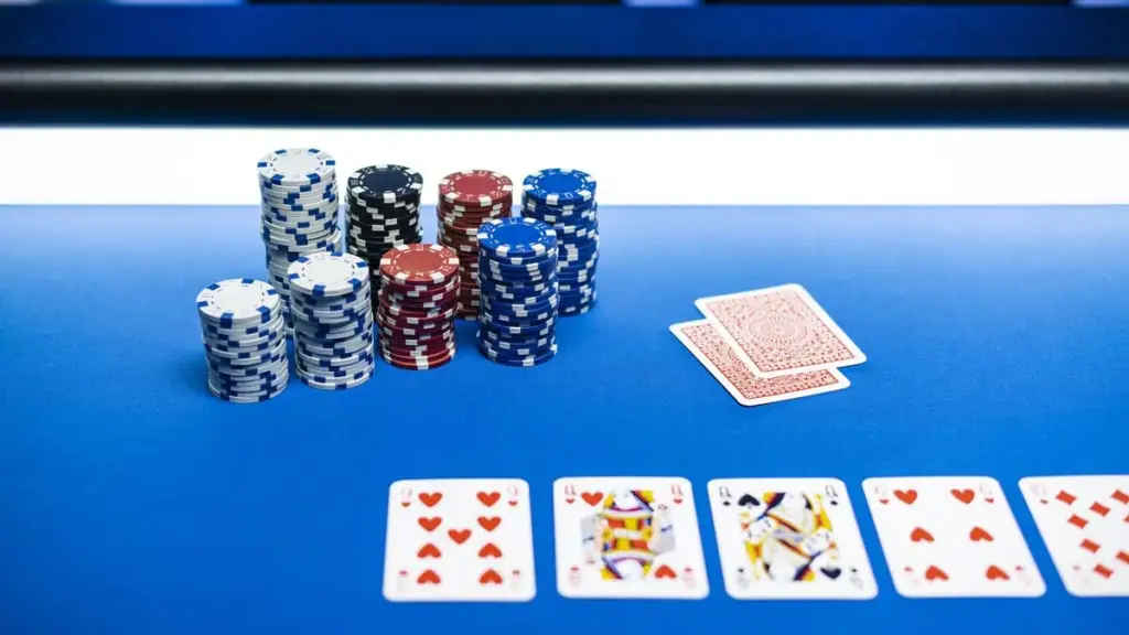 Hướng dẫn cách chơi Poker tại 999bet